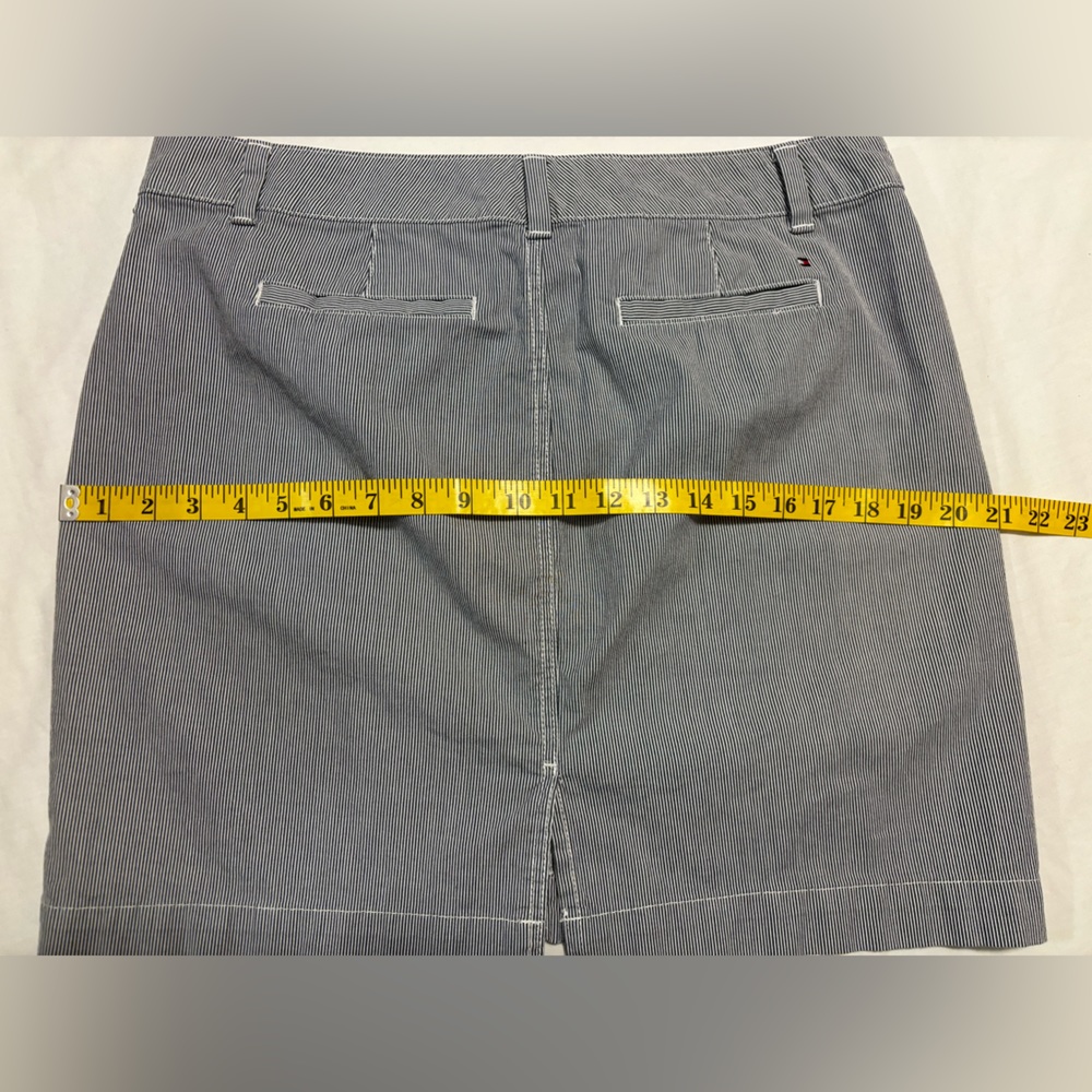 Tommy Hilfiger blue & white skirt with square pockets & back vent, 10 - Picture 6 of 12